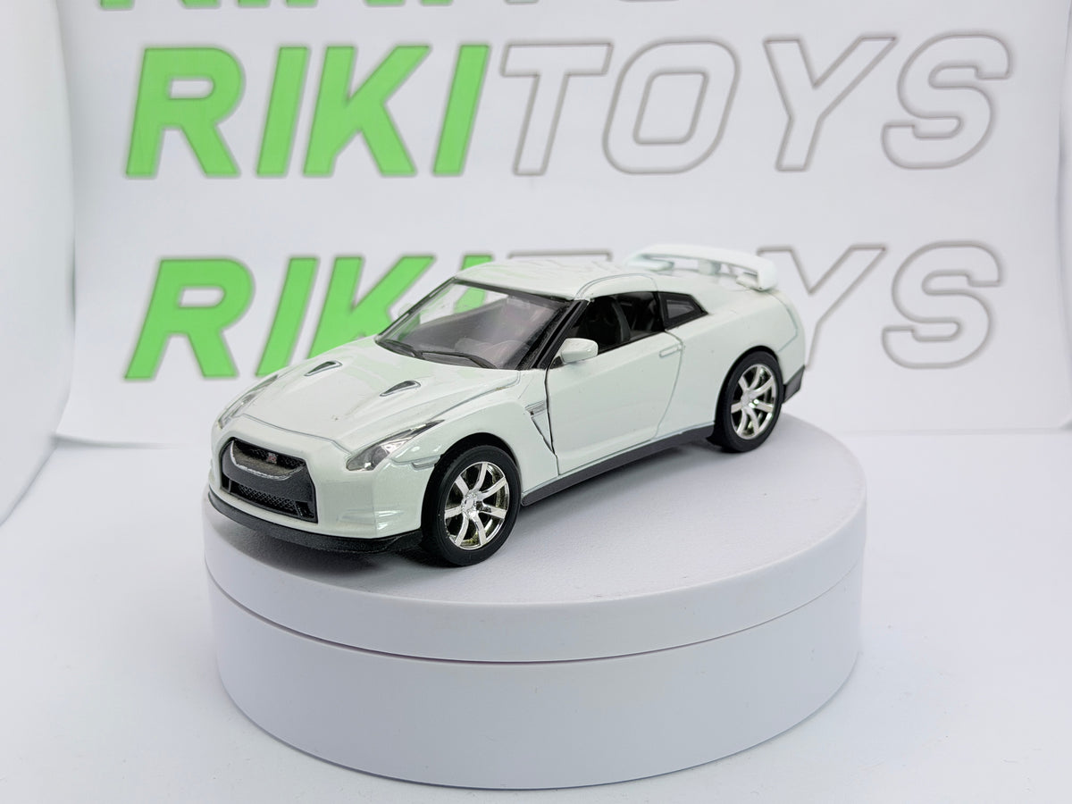 Nissan GT-R (R35) Uni Fortune 1/38 Bianco