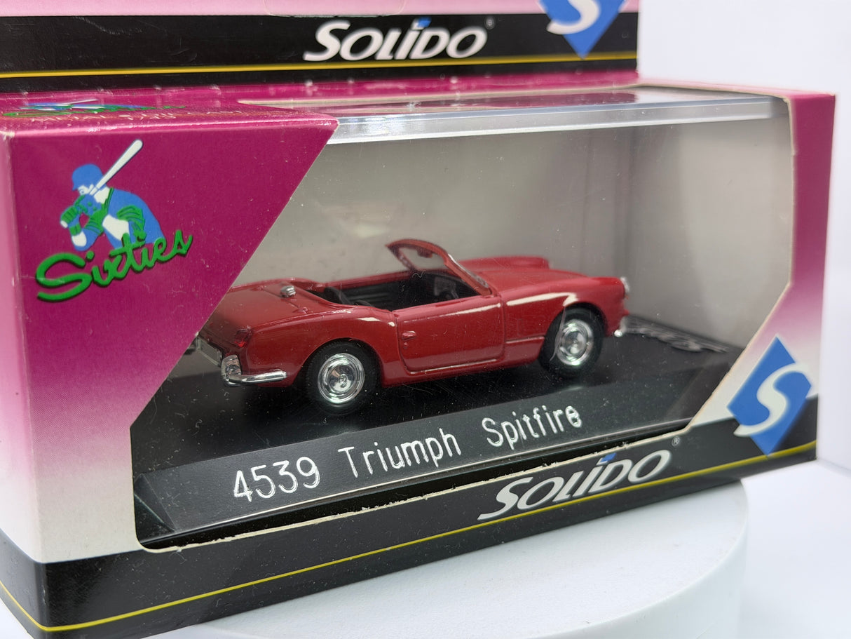 Triumph Spitfire Solido 1/43 Rosso 1961