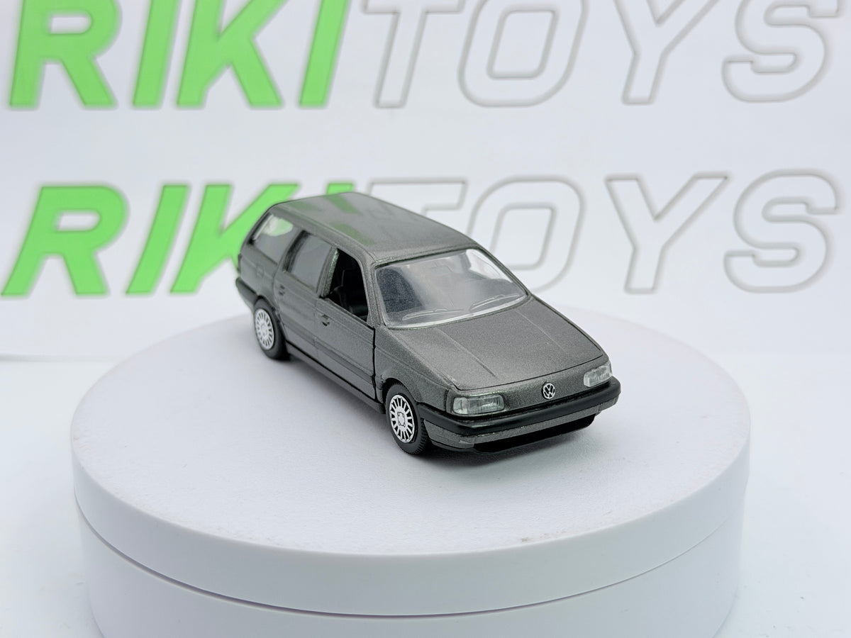 Volkswagen Passat Variant Schabak 1/43 Grigio metallizzato