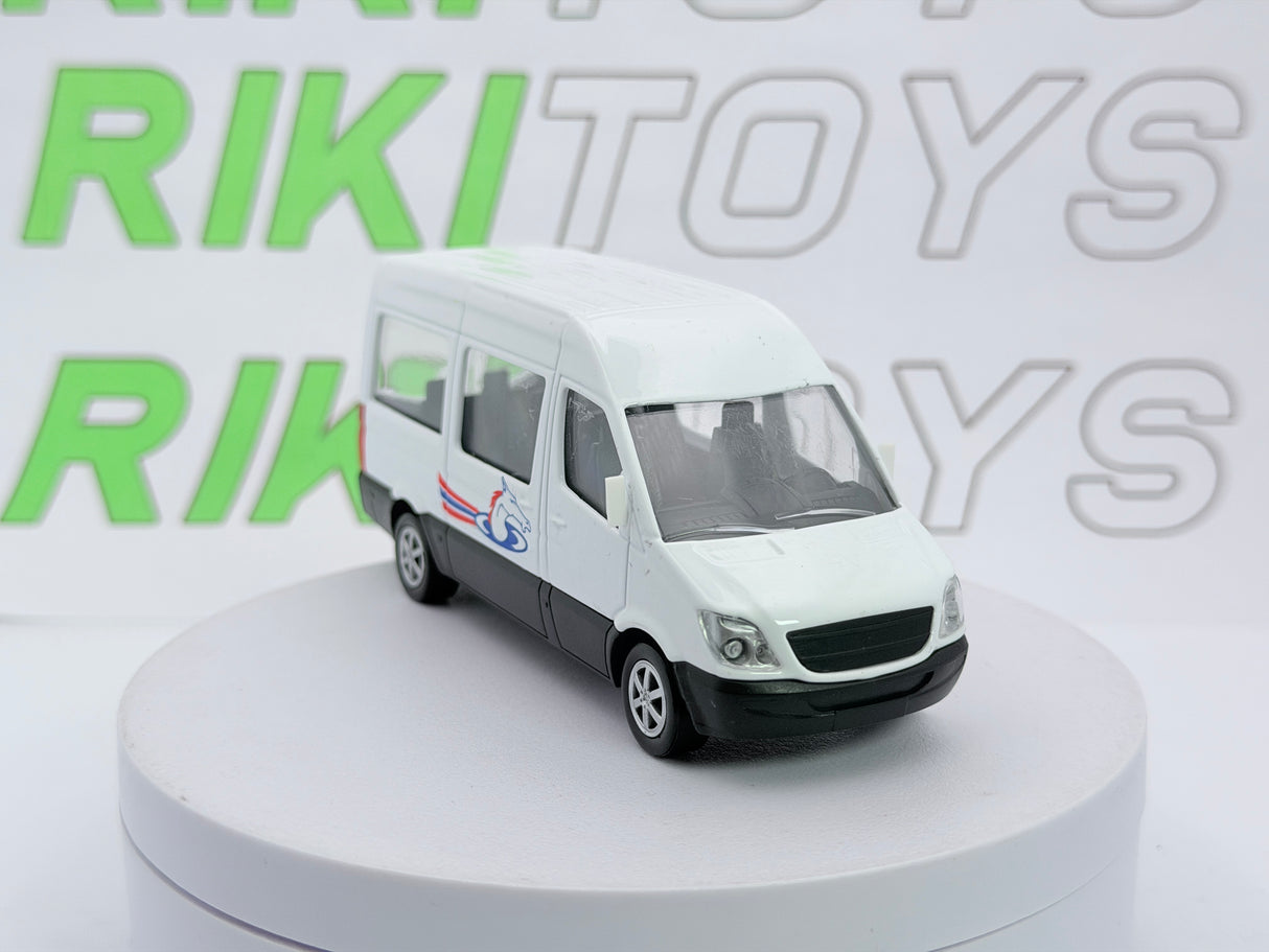Mercedes Benz Sprinter China 1/45 Bianco