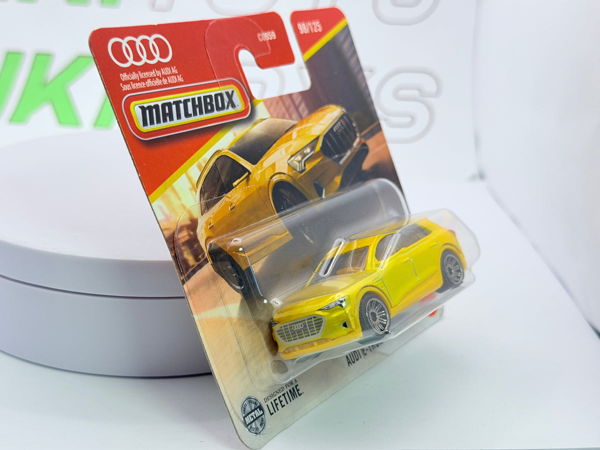 Audi E Tron Matchbox 1/60 Giallo