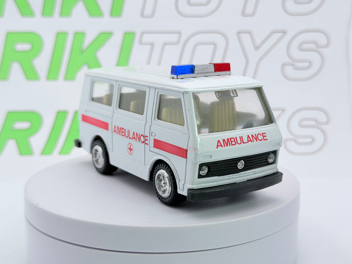 Volkswagen LT Ambulance Hong Kong 1/38 Bianco