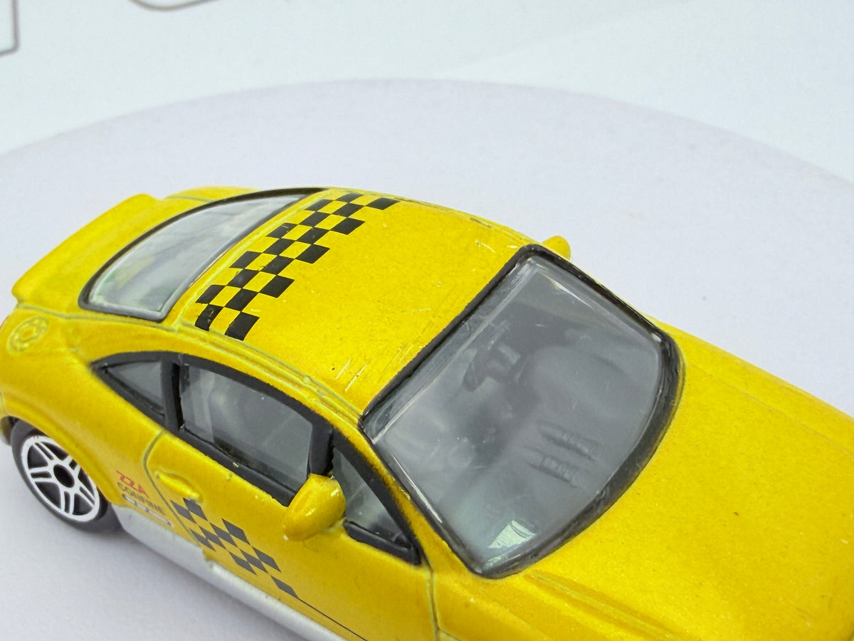Audi TT Coupé RealToy 1/55 Giallo