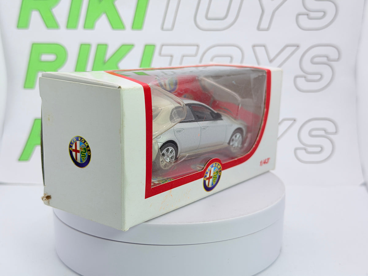 Alfa Romeo 159 Berlina Norev 1/43 Argento
