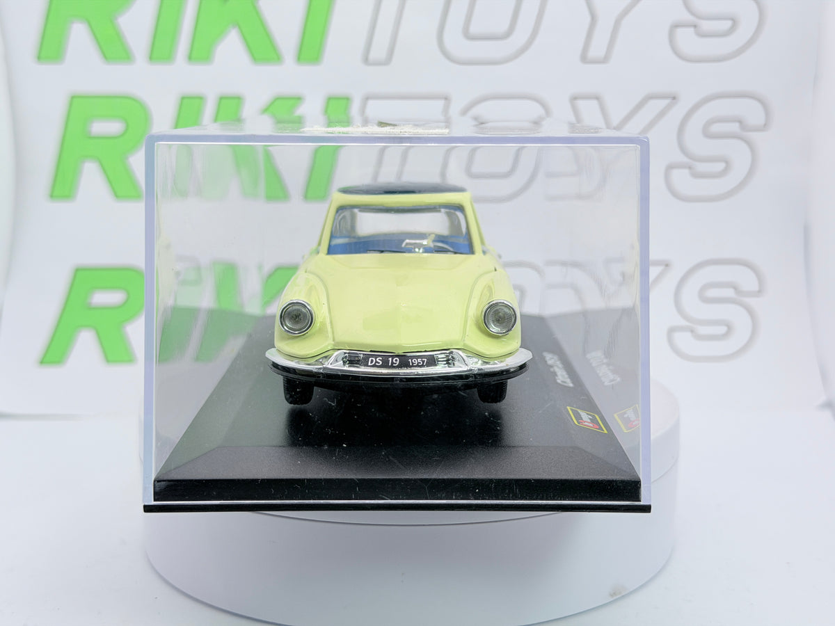 Citroen DS 19 Burago 1/32 Nero 1959