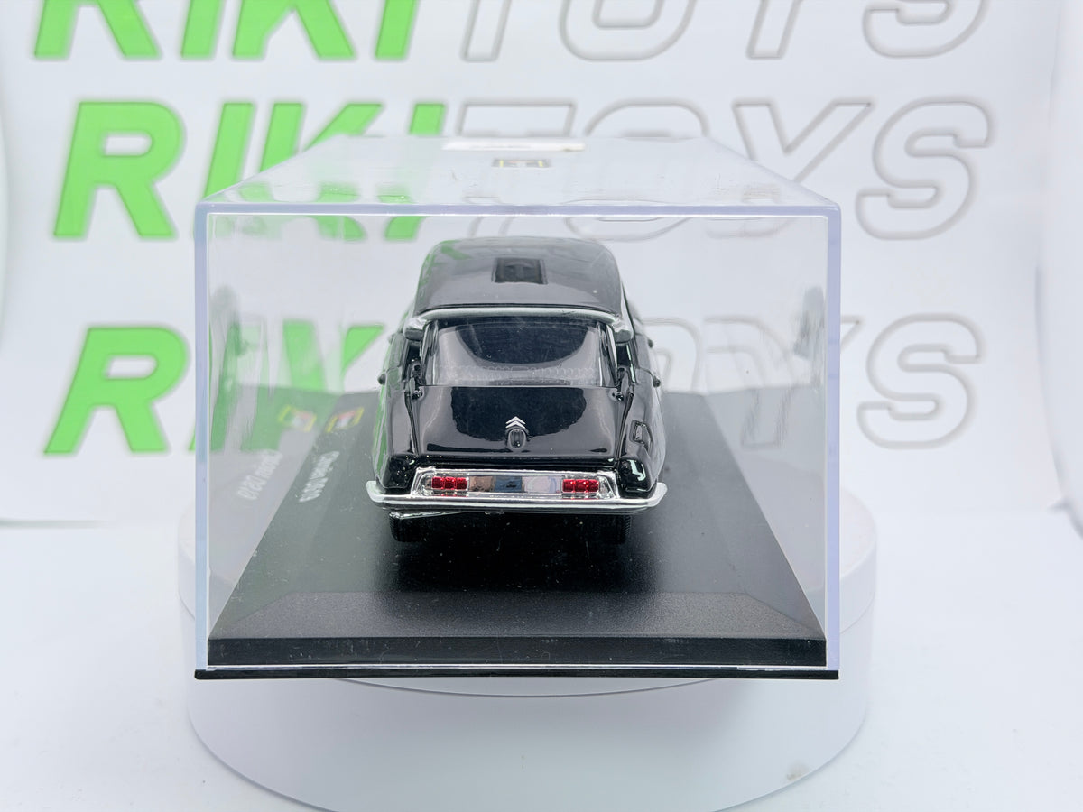 Citroen DS 19 Burago 1/32 Bianco  1959