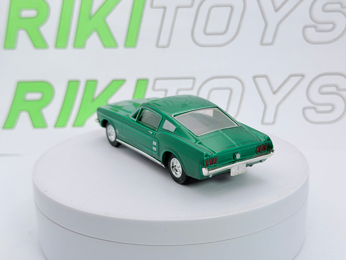 Ford Mustang Fastback  Dinky Toys 1/43 Verde 1967