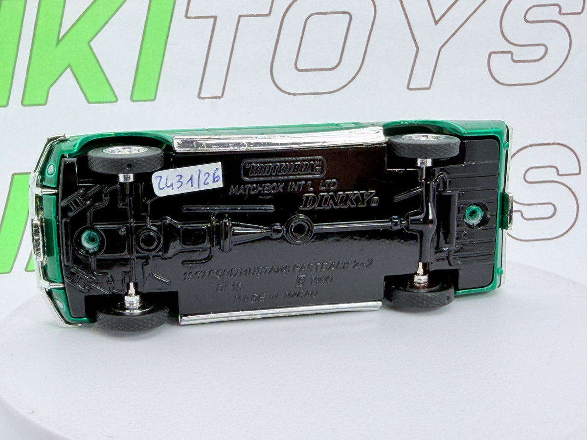 Ford Mustang Fastback  Dinky Toys 1/43 Verde 1967
