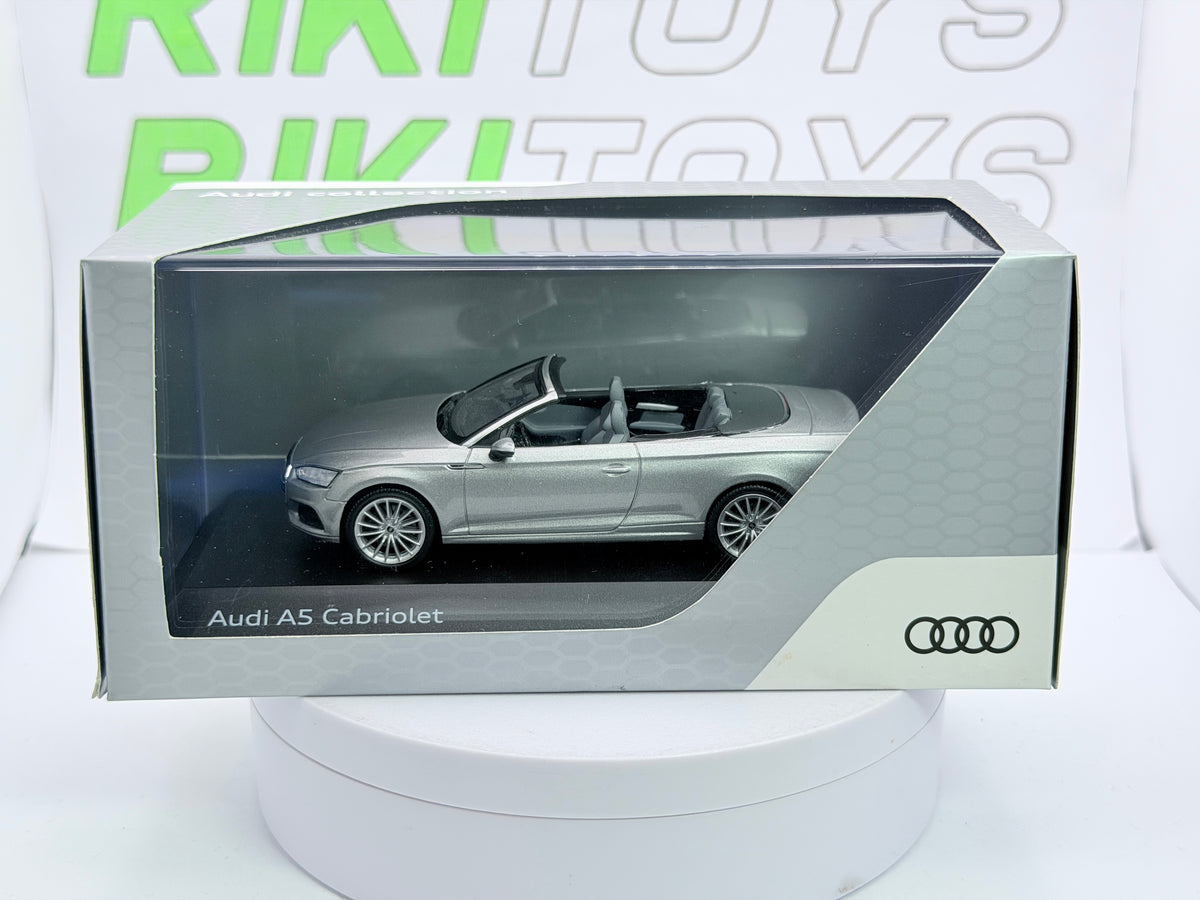 Audi A5 Cabriolet  1/43 Argento