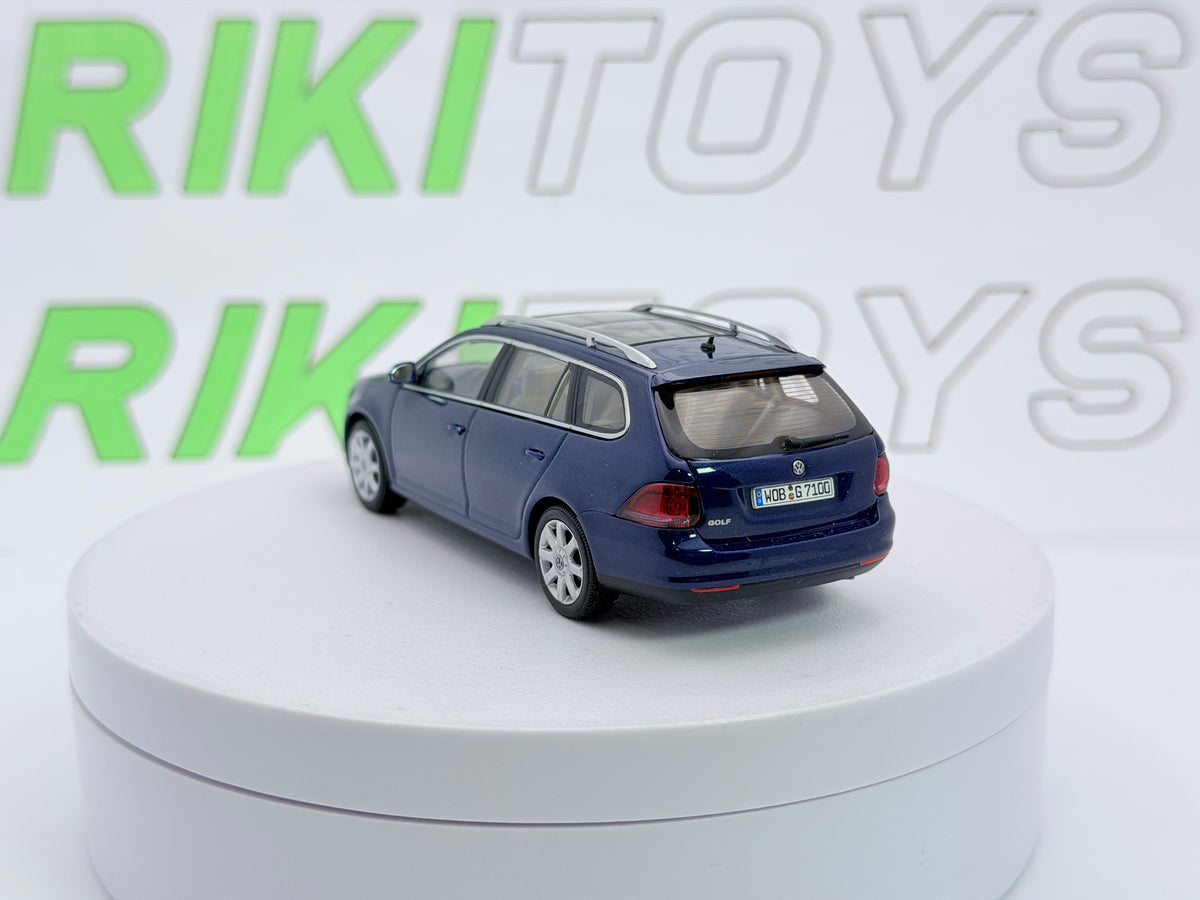 Volkswagen Golf Variant Auto Art 1/43 Blu