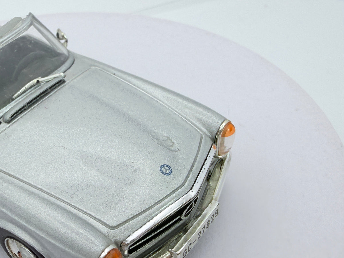 Mercedes Benz 230 SL Edicola 1/43 Argento