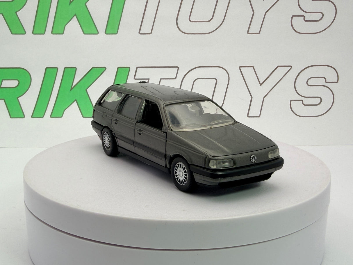 Volkswagen Passat SW Schabak 1/43 Grigio metallizzato 1989