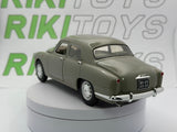Alfa Romeo 1900 berlina Leo Models 1/24 Marrone chiaro 1950