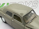 Alfa Romeo 1900 berlina Leo Models 1/24 Marrone chiaro 1950