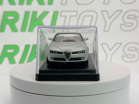 Alfa Romeo 159 Berlina Norev 1/43 Argento 2005