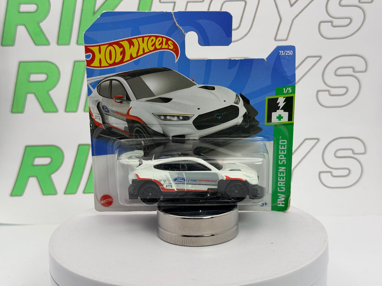 Ford Mustang Much-E Hot Wheels 1/60 Bianco