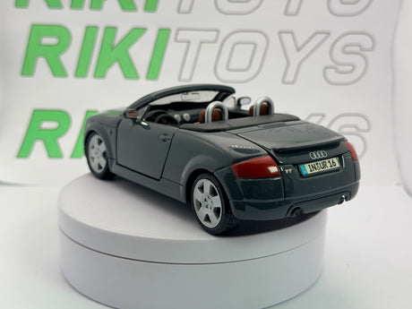 Audi TT Roadster Maisto 1/24 Grigio 1999