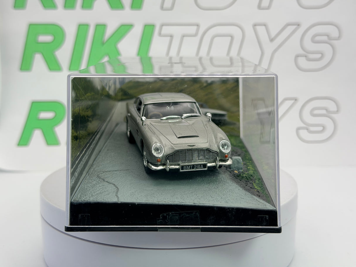 Aston Martin DB 5 Edicola 1/43 Argento 1965