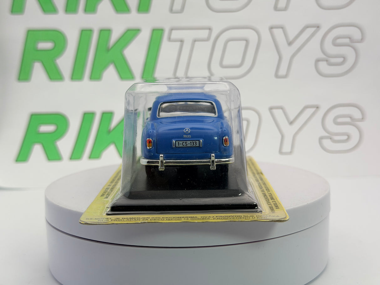 Mercedes Benz 180 Ponton Edicola 1/43 Celeste 1954