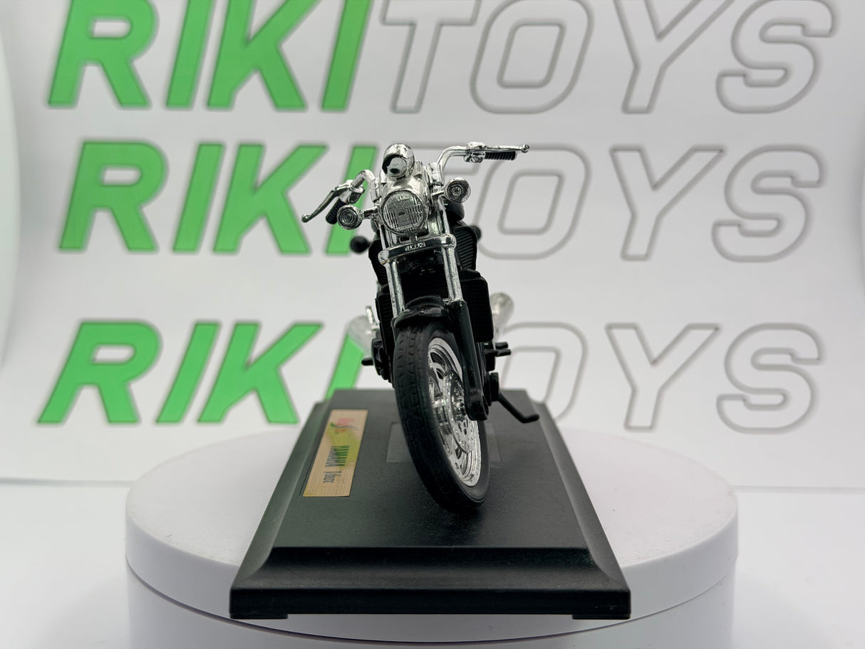 Yamaha V-max Maisto 1/18 Nero