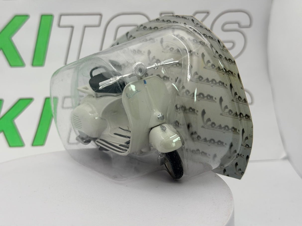 Piaggio Vespa 150 Maisto 1/24 Bianco 1955