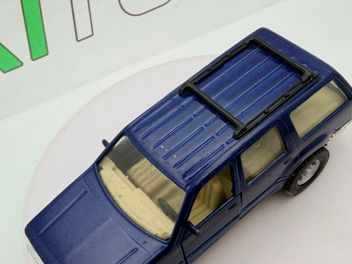 Ford Explorer Maisto 1/42 Blu metallizzato