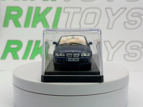 BMW 330 Cabrio Edicola 1/43 Blu metallizzato 2003