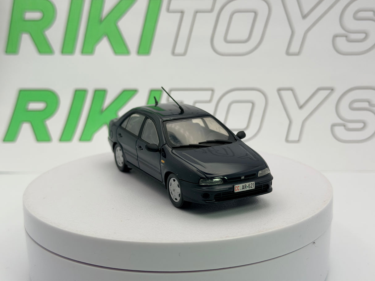 Fiat Marea berlina Edicola 1/43 Blu 1996