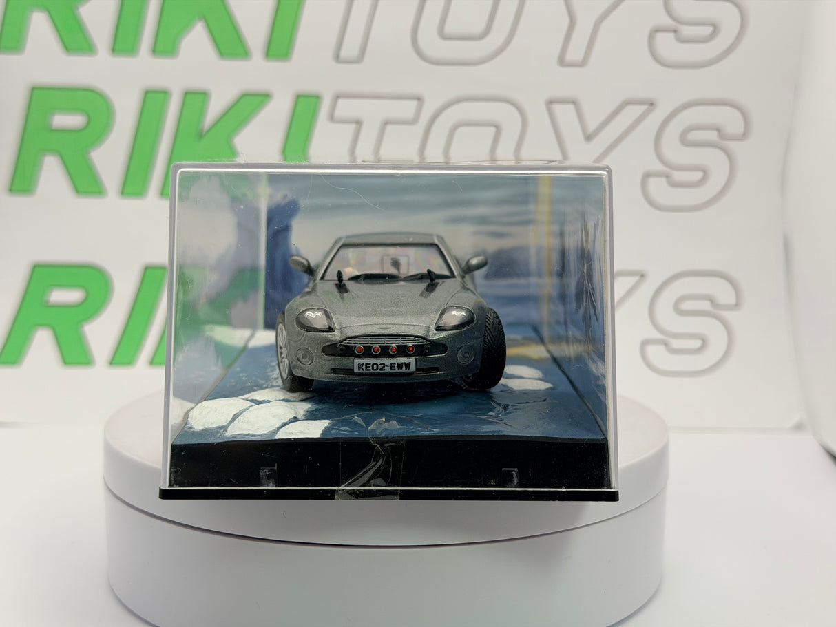 Aston Marin V 12 Vanquish Edicola 1/43 Grigio Metallizzato 2001