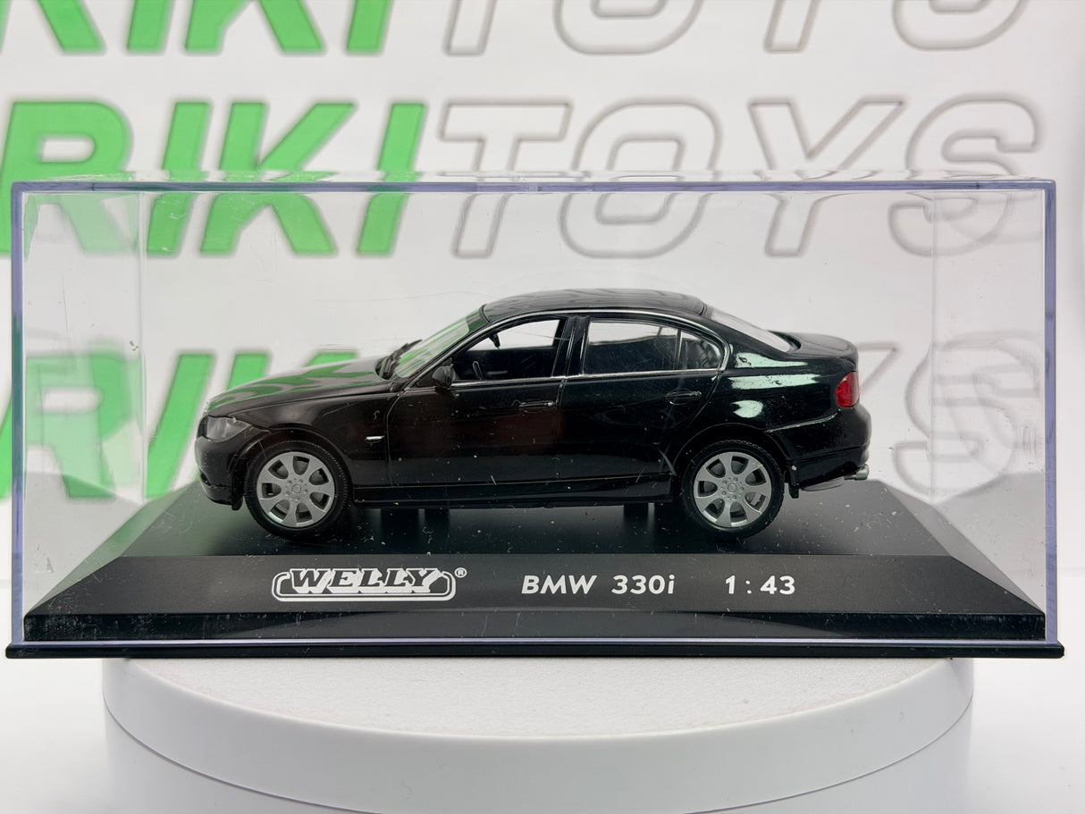 BMW 330 i berlina Welly 1/43 Nero