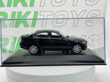 BMW 330 i berlina Welly 1/43 Nero