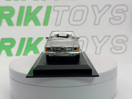 Mercedes benz 350 SL Edicola 1/43 Argento 1976