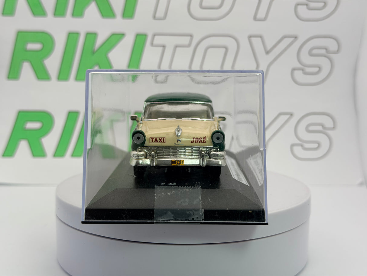Ford Fairlane Edicola 1/43 Verde 1956