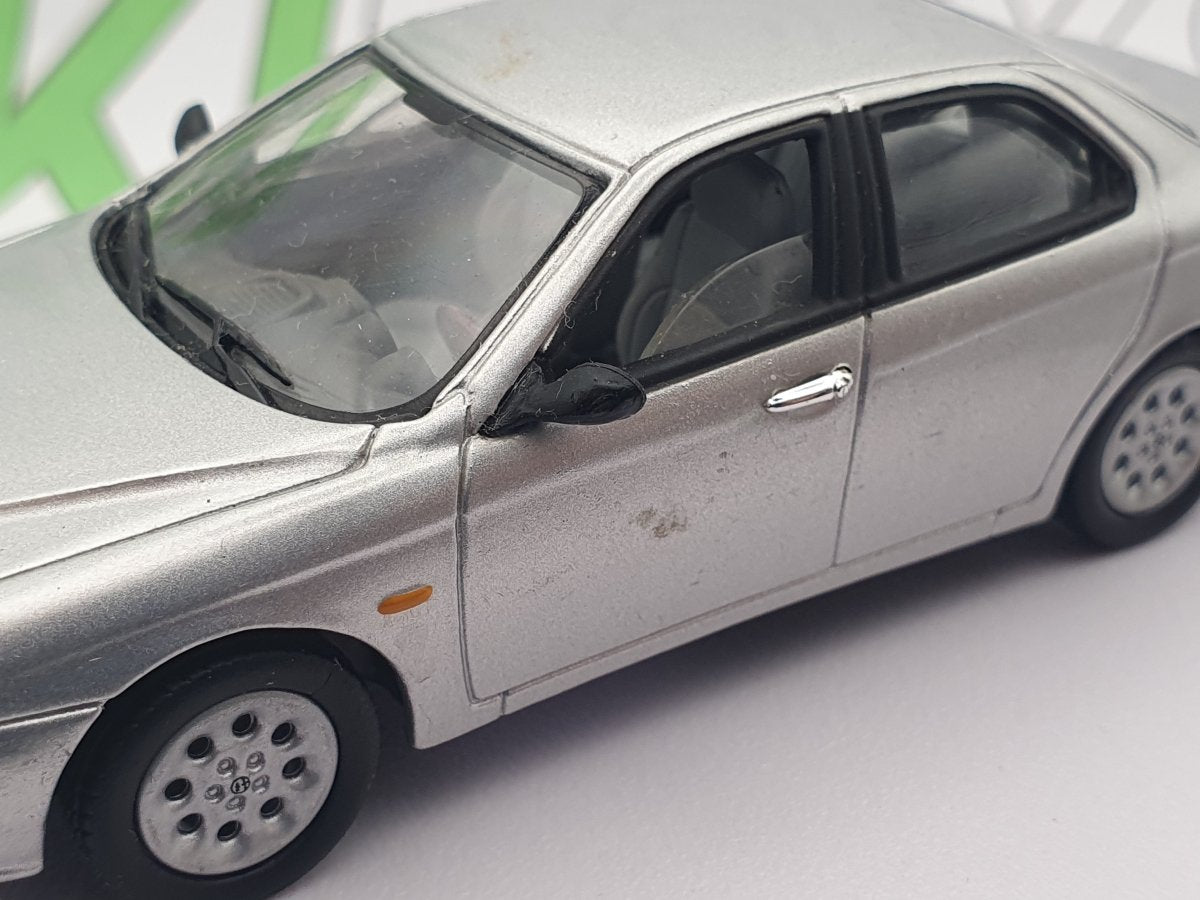 Alfa Romeo 156 Solido 1/43 Argento 1997 - RikiToys - Solido