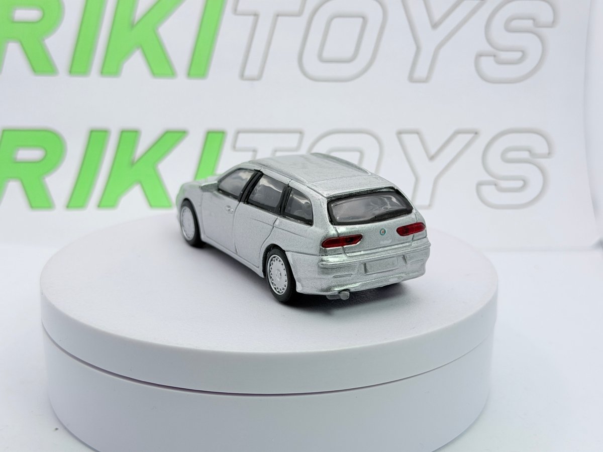 Alfa Romeo 156 Sportwagon New Ray 1/43 Argento - RikiToys - New Ray