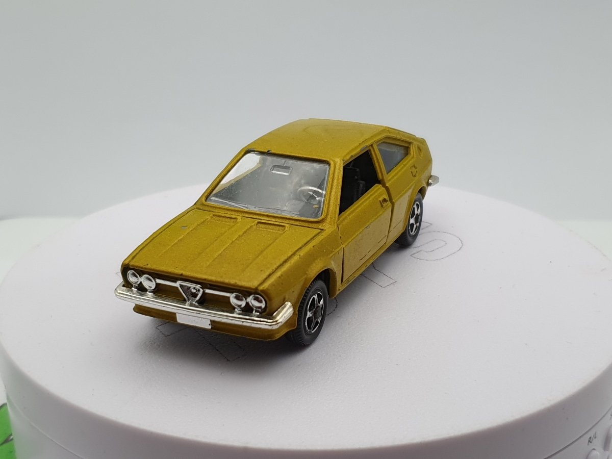 Alfa Romeo Alfasud Sprint Mebetoys 1/43 - RikiToys