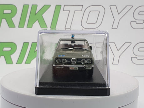 Alfa Romeo Alfetta Berlina Edicola 1/43 Verde 1972 - RikiToys - Edicola