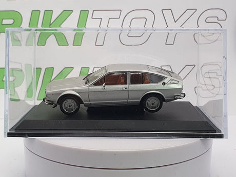 Alfa Romeo Alfetta GTV Edicola 1/43 Argento 1976 - RikiToys - Edicola