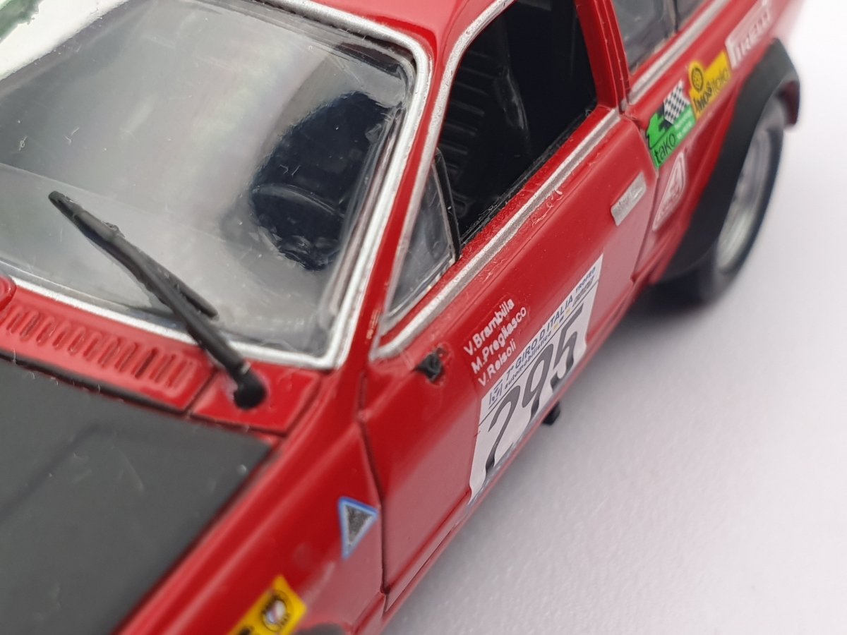 Alfa Romeo Alfetta GTV Edicola 1/43 Rosso 1976 - RikiToys - Edicola