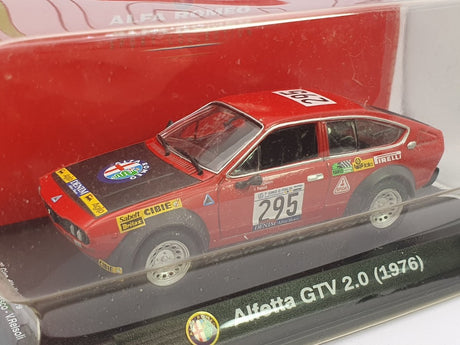 Alfa Romeo Alfetta GTV MetroMo 1/43 Rosso 1976 - RikiToys - MetroMo