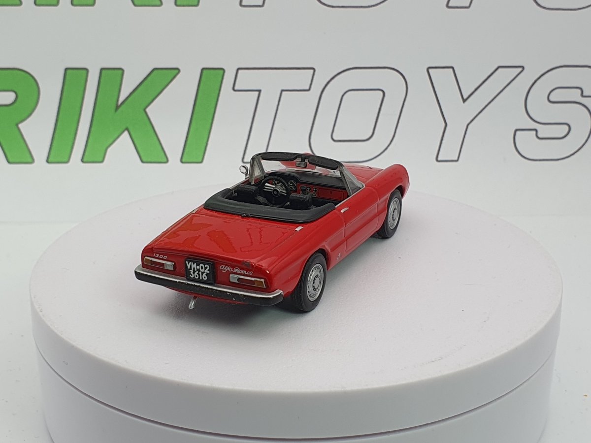 Alfa Romeo Duetto 1300 Coda Tronca Edicola 1/43 Rosso 1970 - RikiToys - Edicola