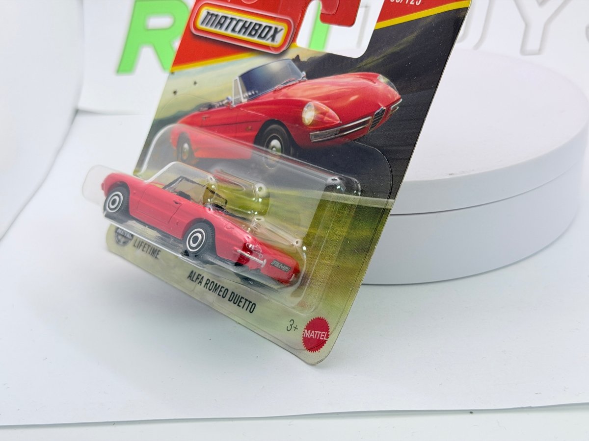 Alfa Romeo Duetto Osso di Seppia Matchbox 1/60 Rosso 1966 - RikiToys - Matchbox#