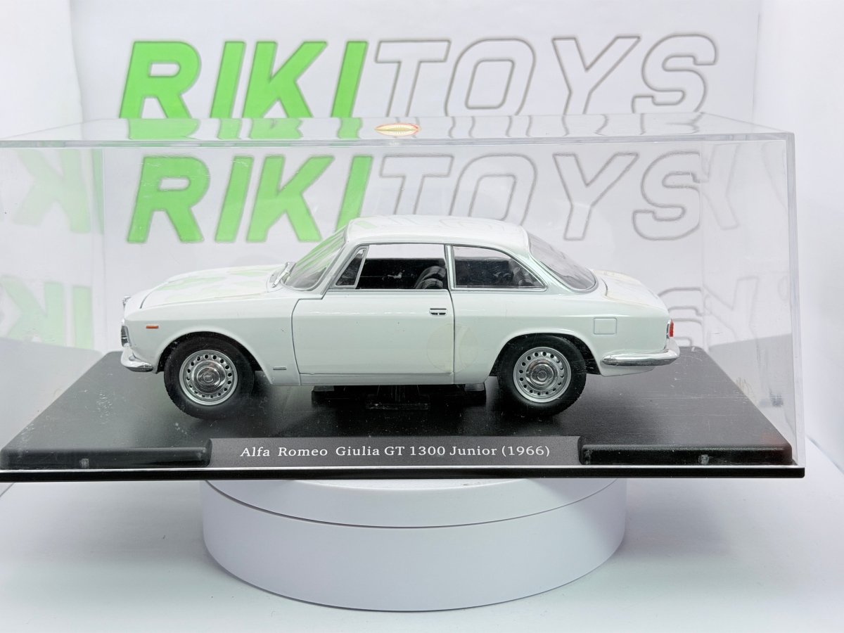 Alfa Romeo Giulia GT Junior Leo Models 1/24 Bianco - RikiToys - Leo Models