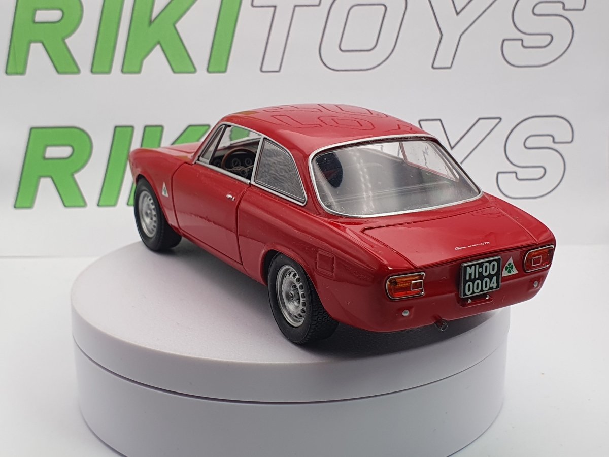 Alfa Romeo Giulia GTA 1600 Leo Models 1/24 Rosso 1965 - RikiToys - Leo Models