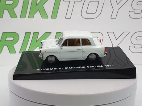 Autobianchi Bianchina 4 posti Edicola 1/43 Bianco 1962 - RikiToys - Edicola