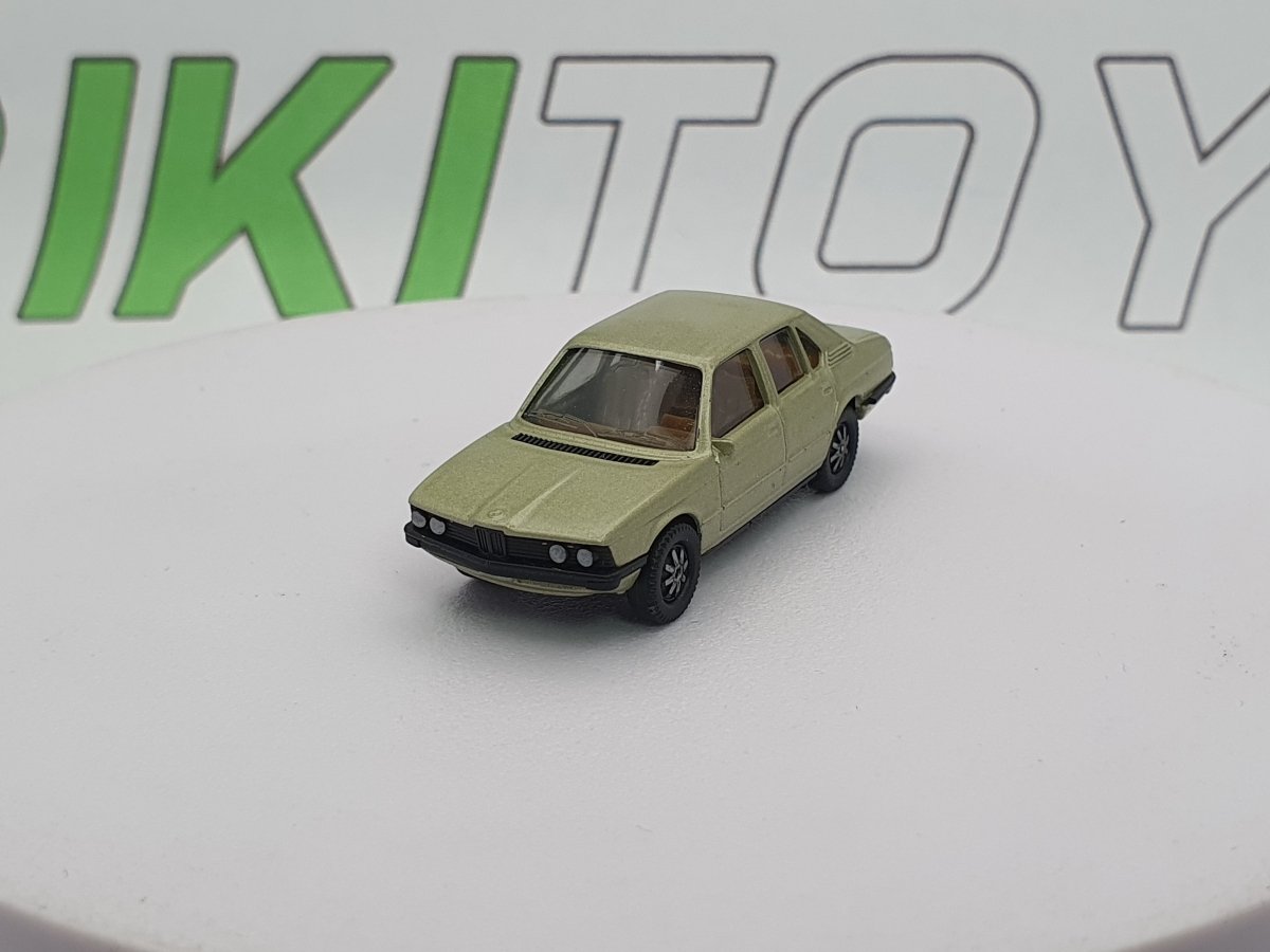 BMW 528i E12 Herpa 1/87 Verde 1972 - RikiToys - Herpa