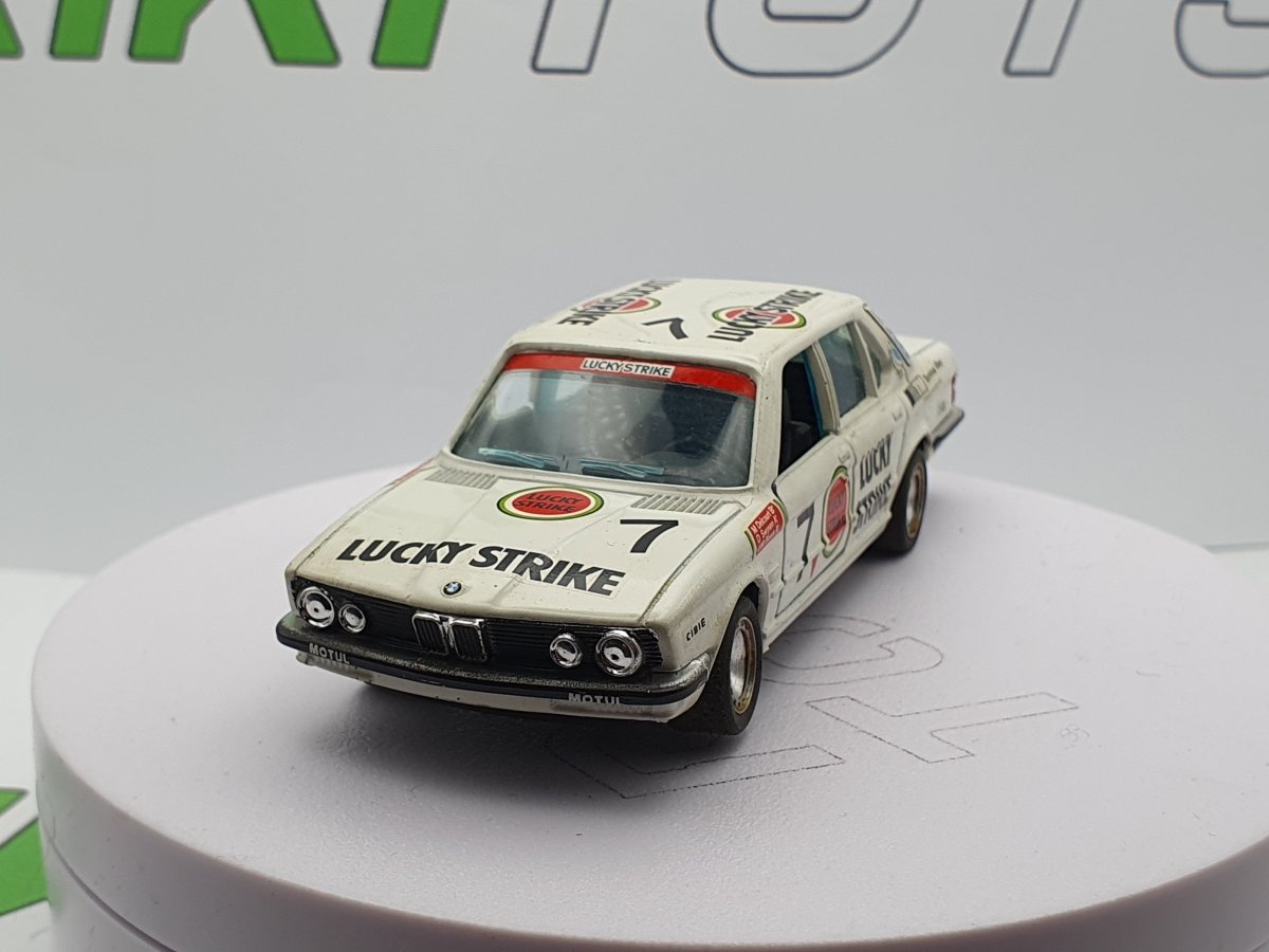BMW 528i E28 Gama 1/43 - RikiToys - Gama#
