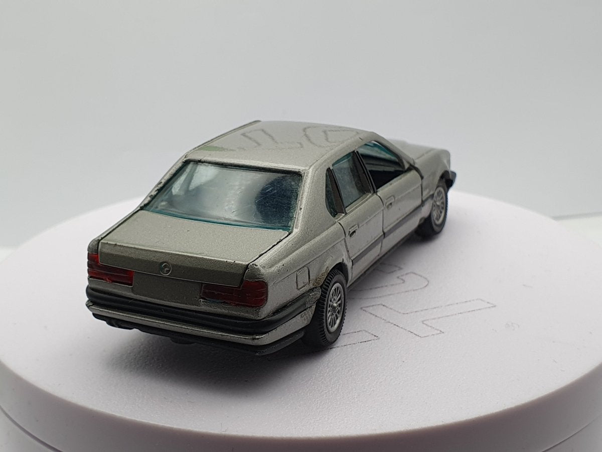 BMW 735i E32 Gama 1/43 - RikiToys - Gmaa#
