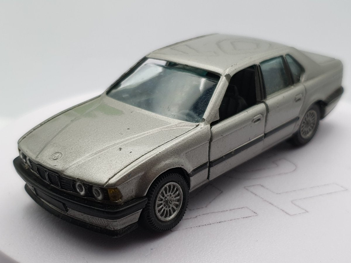 BMW 735i E32 Gama 1/43 - RikiToys - Gmaa#