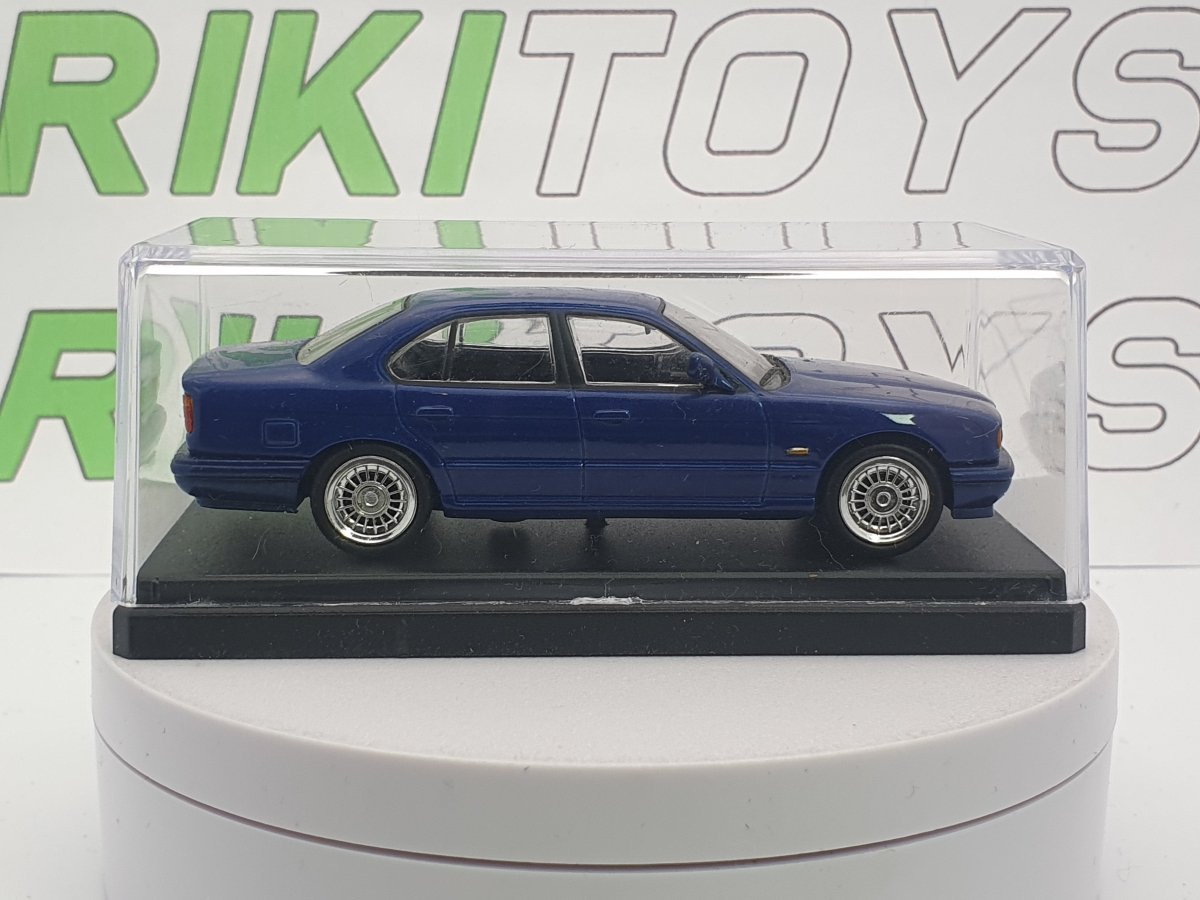 BMW M5 E34 Edicola 1/43 Blu 1989 - RikiToys - Edicola
